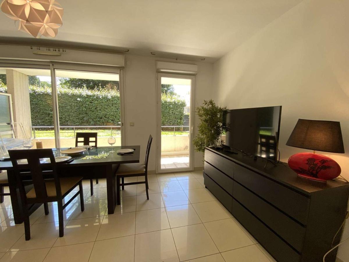 Appartement Juan les Pins, 3 pièces, 6 personnes - FR-1-252-171 Antibes Esterno foto
